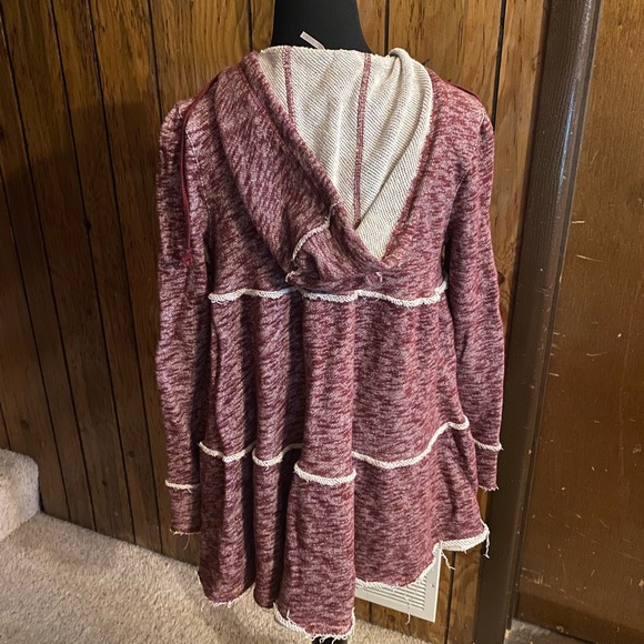 Cardigan - Picture 2 of 6